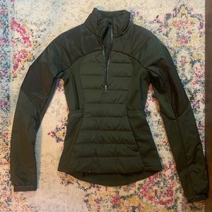 Lululemon Pullover size 2- NWOT
